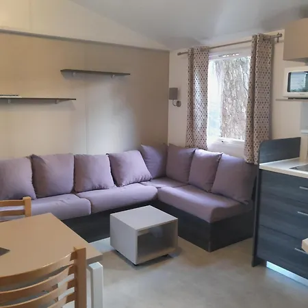 Mobilhome 4 Pers La Palmyre 度假居 *